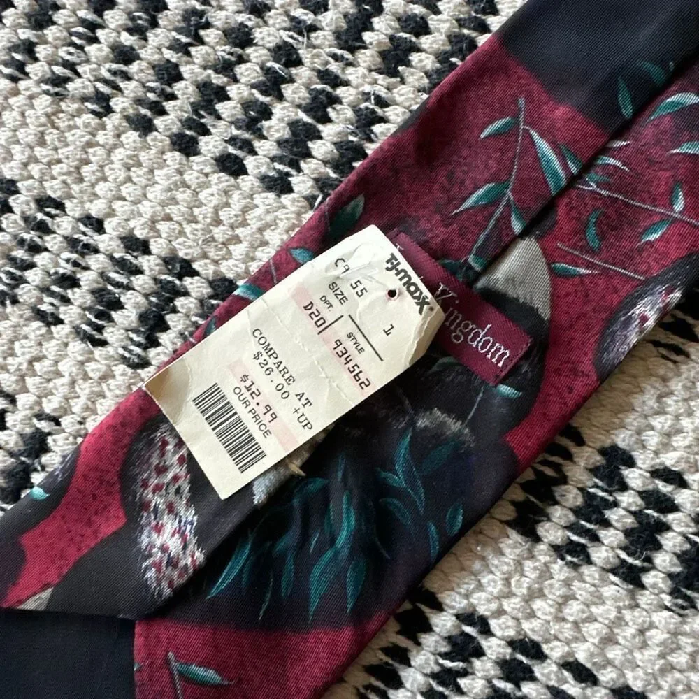 Last kingdom panda vintage tie